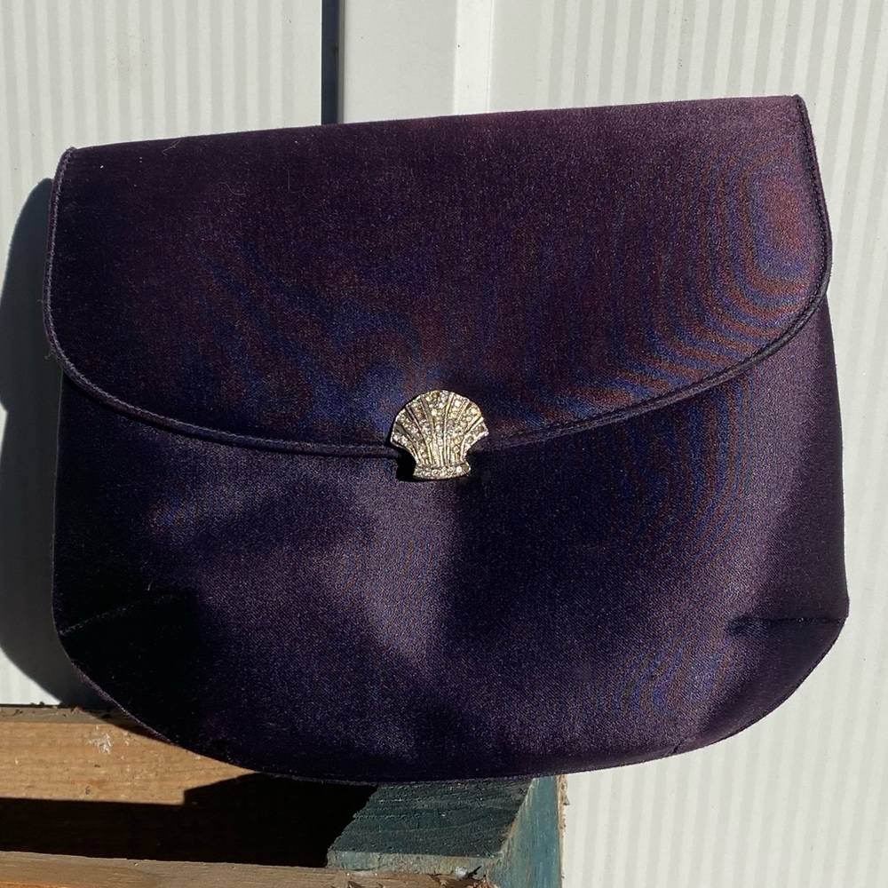 vintage purple clutch by Morris Moskowitz